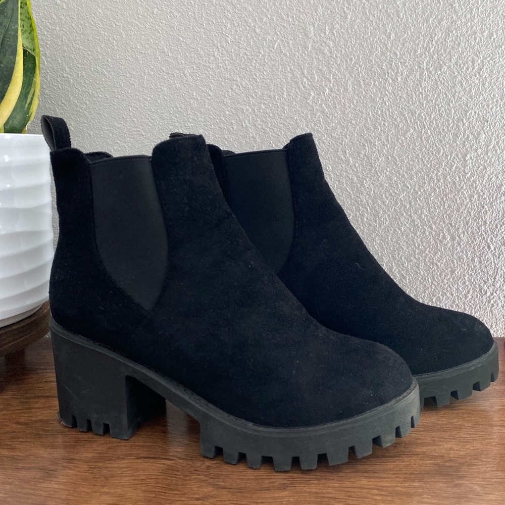 Black Chunky Heel Ankle Boots with Lug Sole